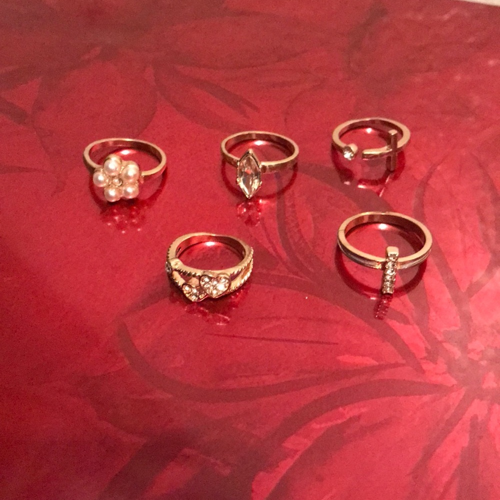 Women rings quantity 5